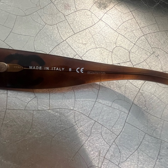 CHANEL Brown Gradient Sunglasses